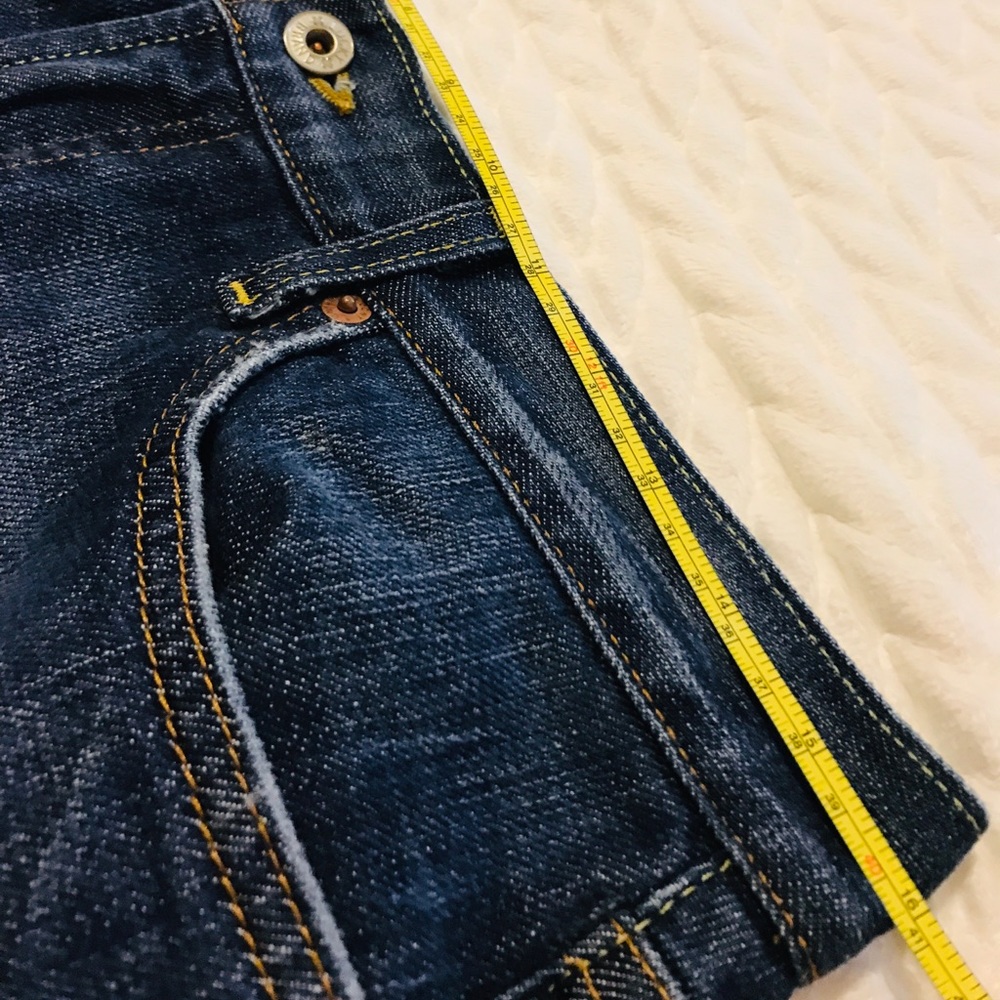 Lucky Jeans! - Picture 6 of 8